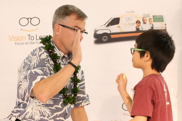 Student receives new glasses in Hawaii