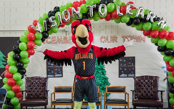 Atlanta Hawks mascot